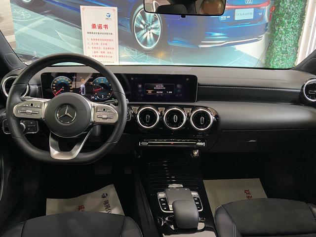 Mercedes-Benz A-Class 2020 thumb 11
