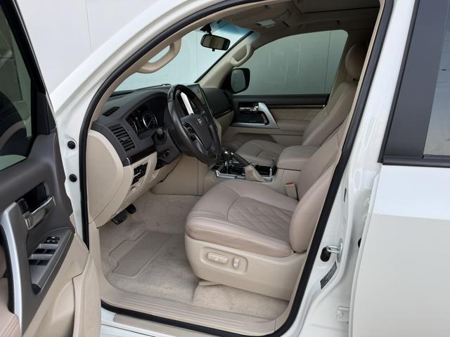 Toyota Land Cruiser 2019 thumb 6