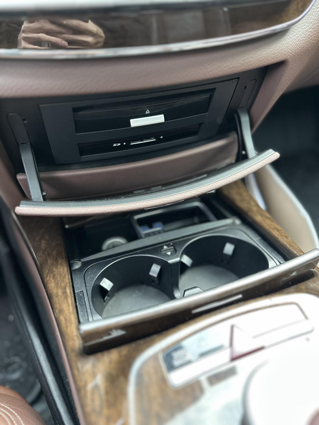 Mercedes-Benz S-Class 2012 thumb 10