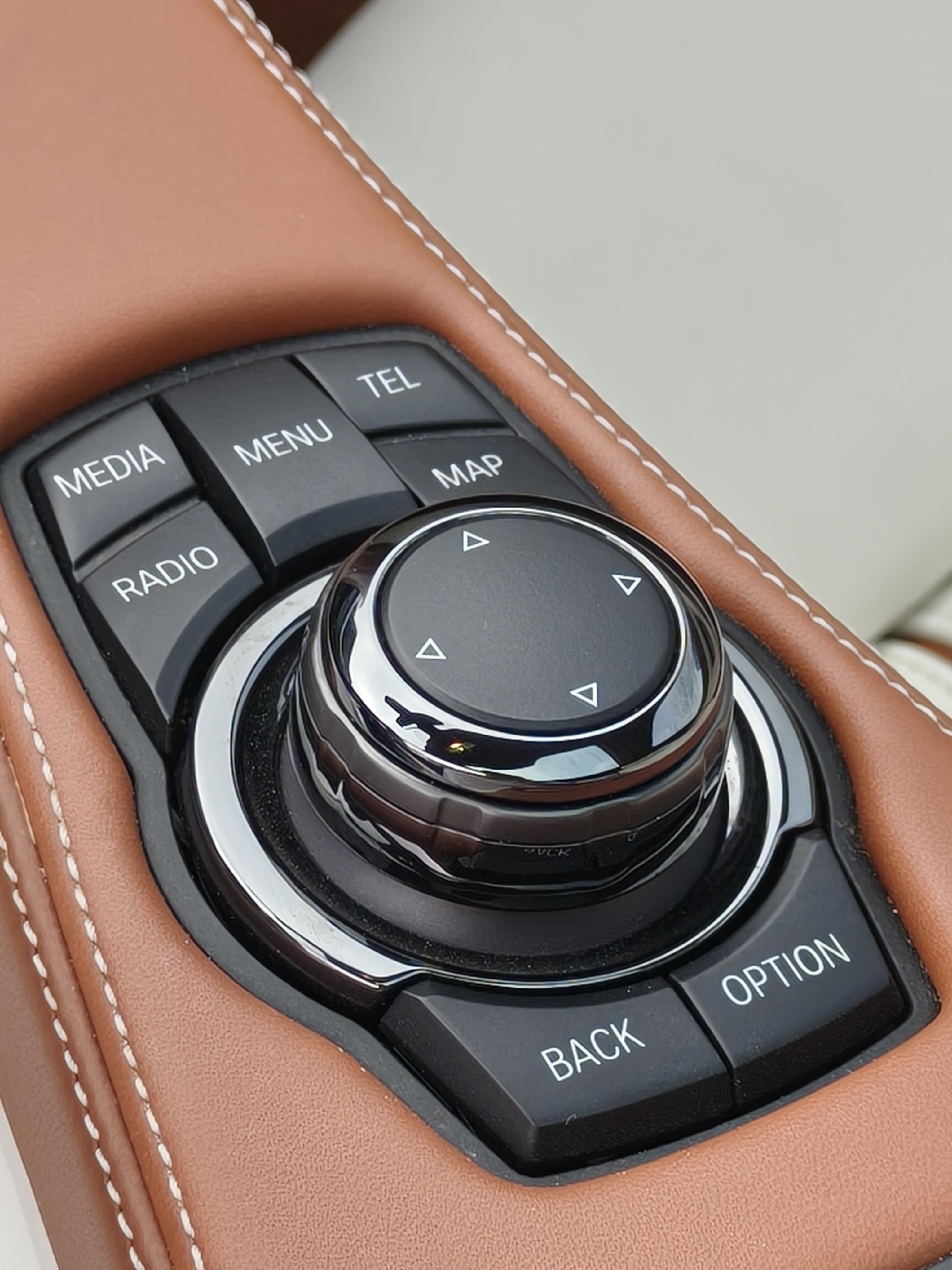 BMW 6 серии 2013 thumb 6