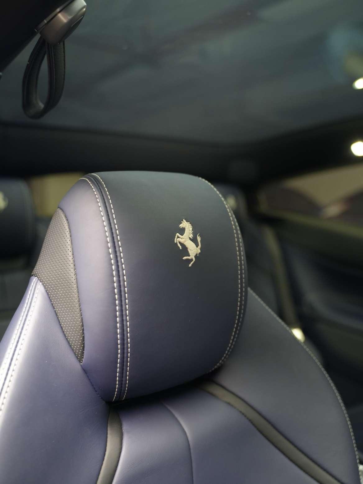 Ferrari GTC4Lusso 2017 thumb 5