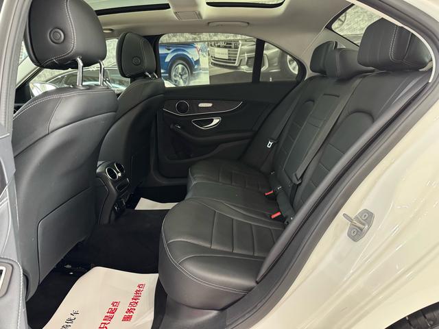 Mercedes-Benz C-Class 2021 thumb 4