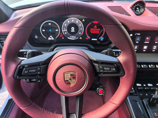 Porsche 911 2025 thumb 8
