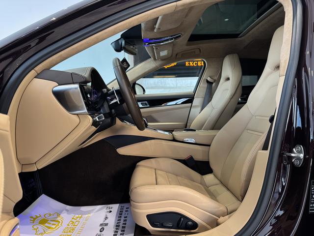 Porsche Panamera 2023 thumb 4