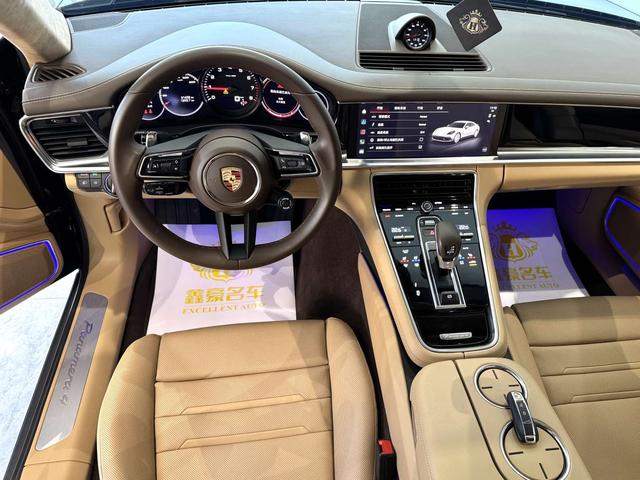Porsche Panamera 2023 thumb 5