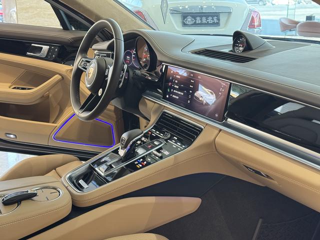 Porsche Panamera 2023 thumb 7