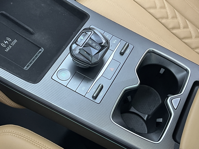Audi A4 2024 thumb 11