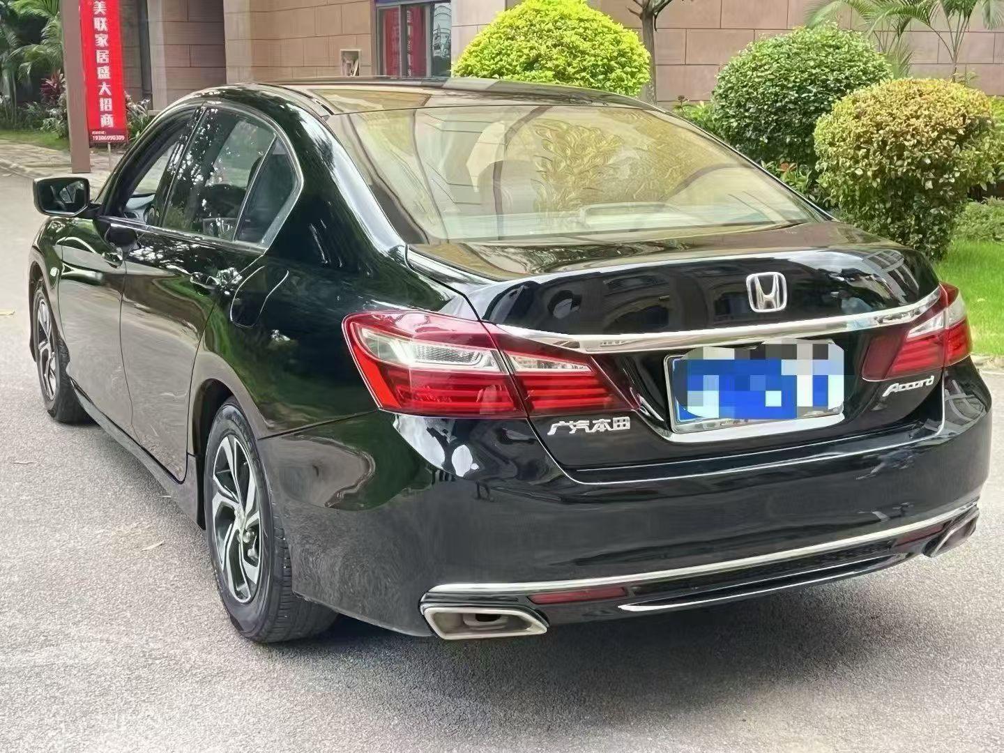 Honda Accord 2017 thumb 2