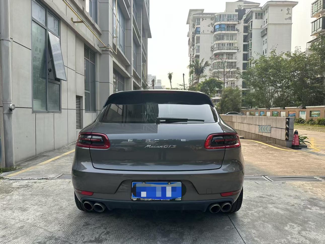 Porsche Macan 2015 thumb 3