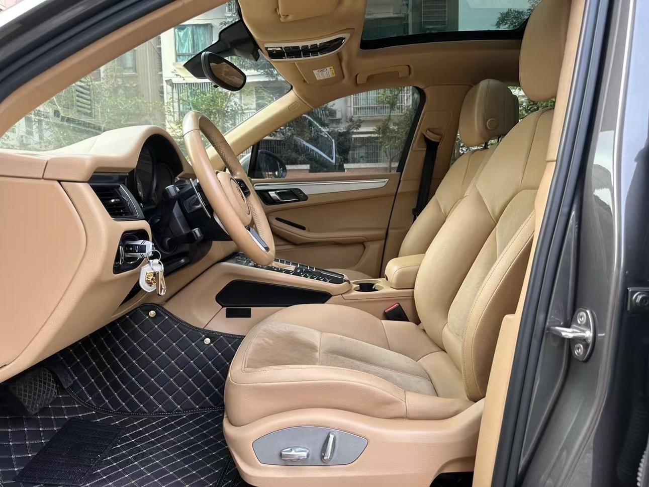 Porsche Macan 2015 thumb 6