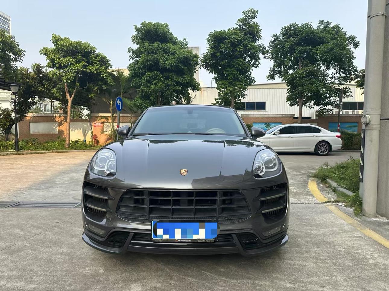 Porsche Macan 2015 thumb 9