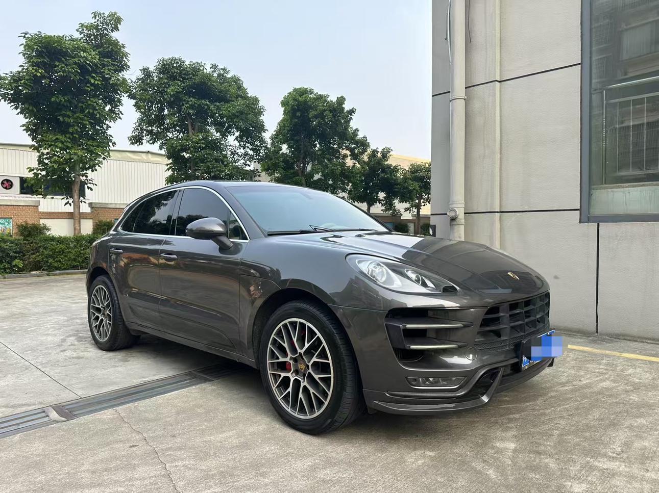 Porsche Macan 2015 thumb 10