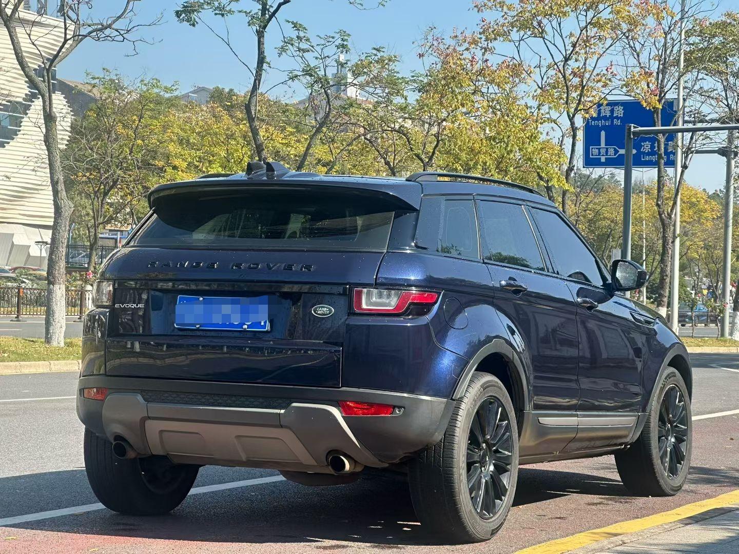 Land Rover Range Rover Velar 2018 thumb 4