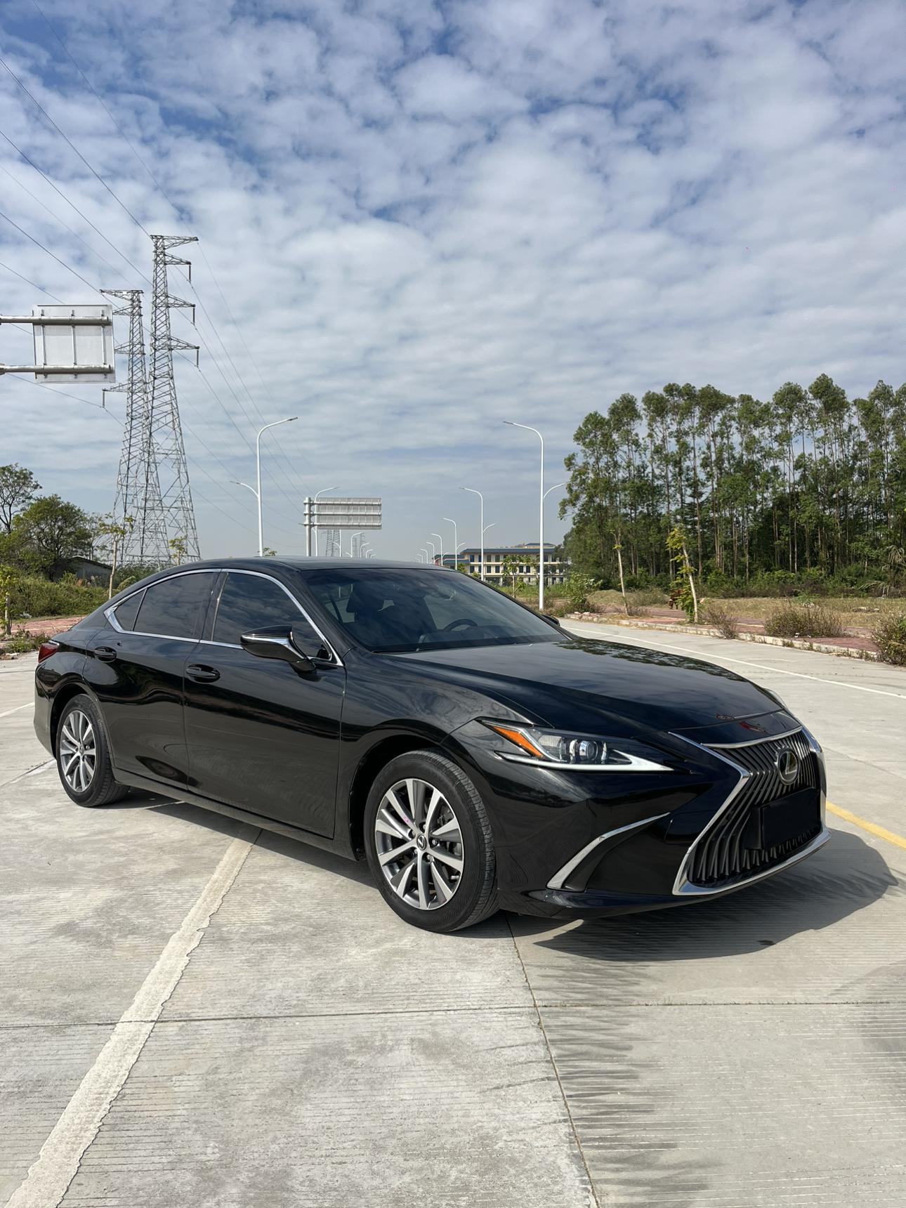 Lexus ES 2020 thumb 11