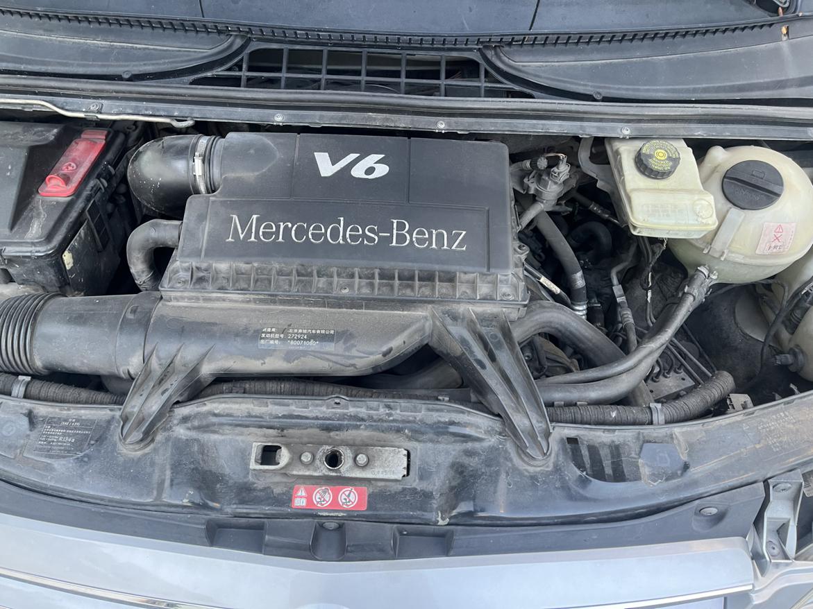 Mercedes-Benz V-Class 2012 thumb 3