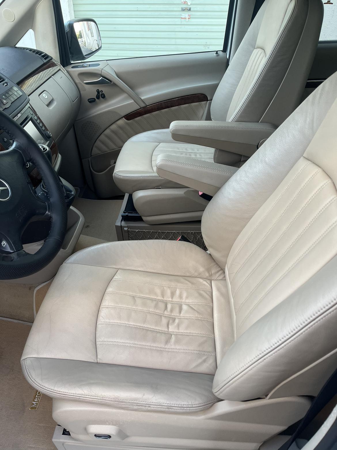 Mercedes-Benz V-Class 2012 thumb 9