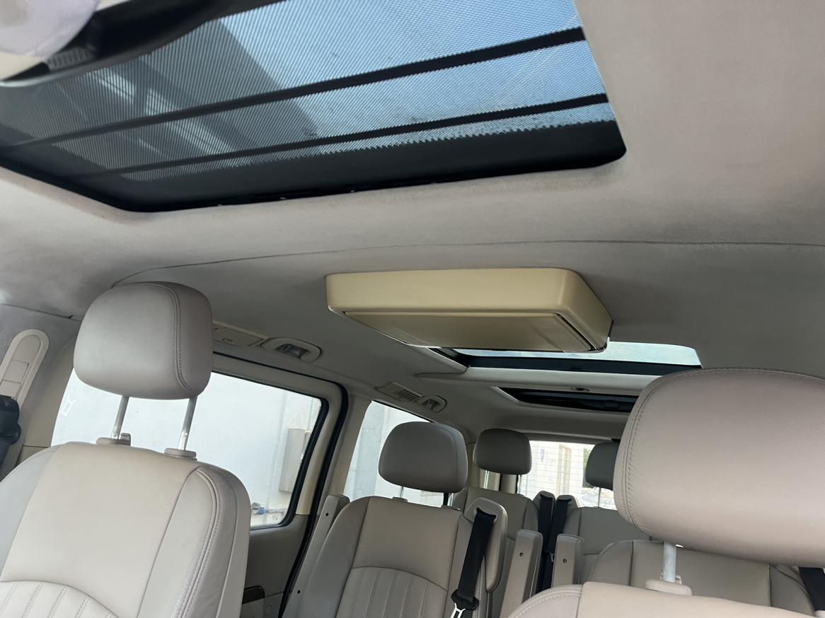 Mercedes-Benz V-Class 2012 thumb 11