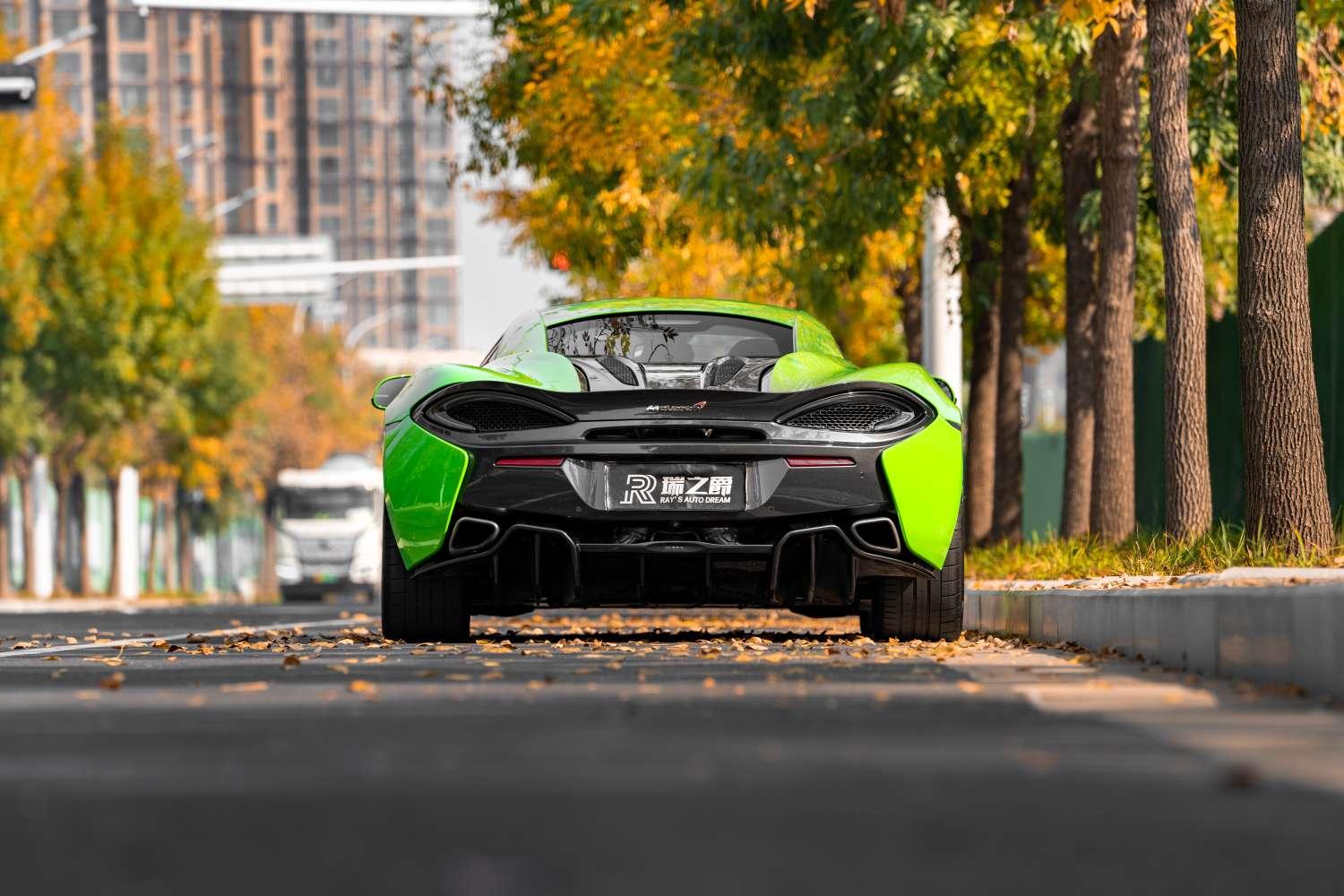 McLaren 570S 2016 thumb 2