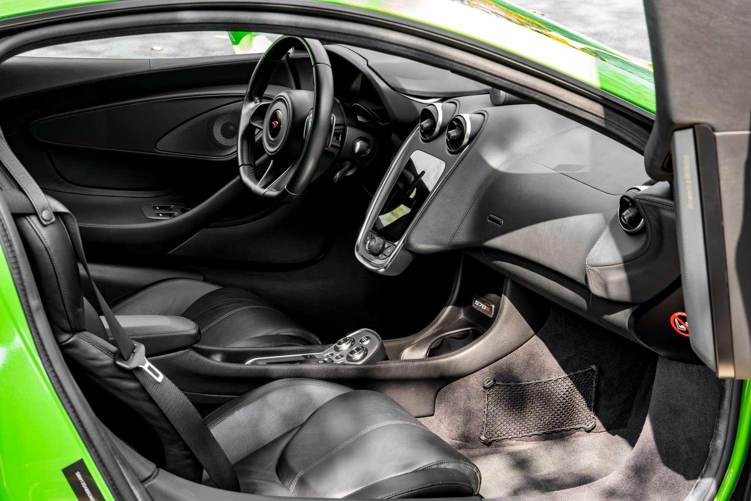 McLaren 570S 2016 thumb 5