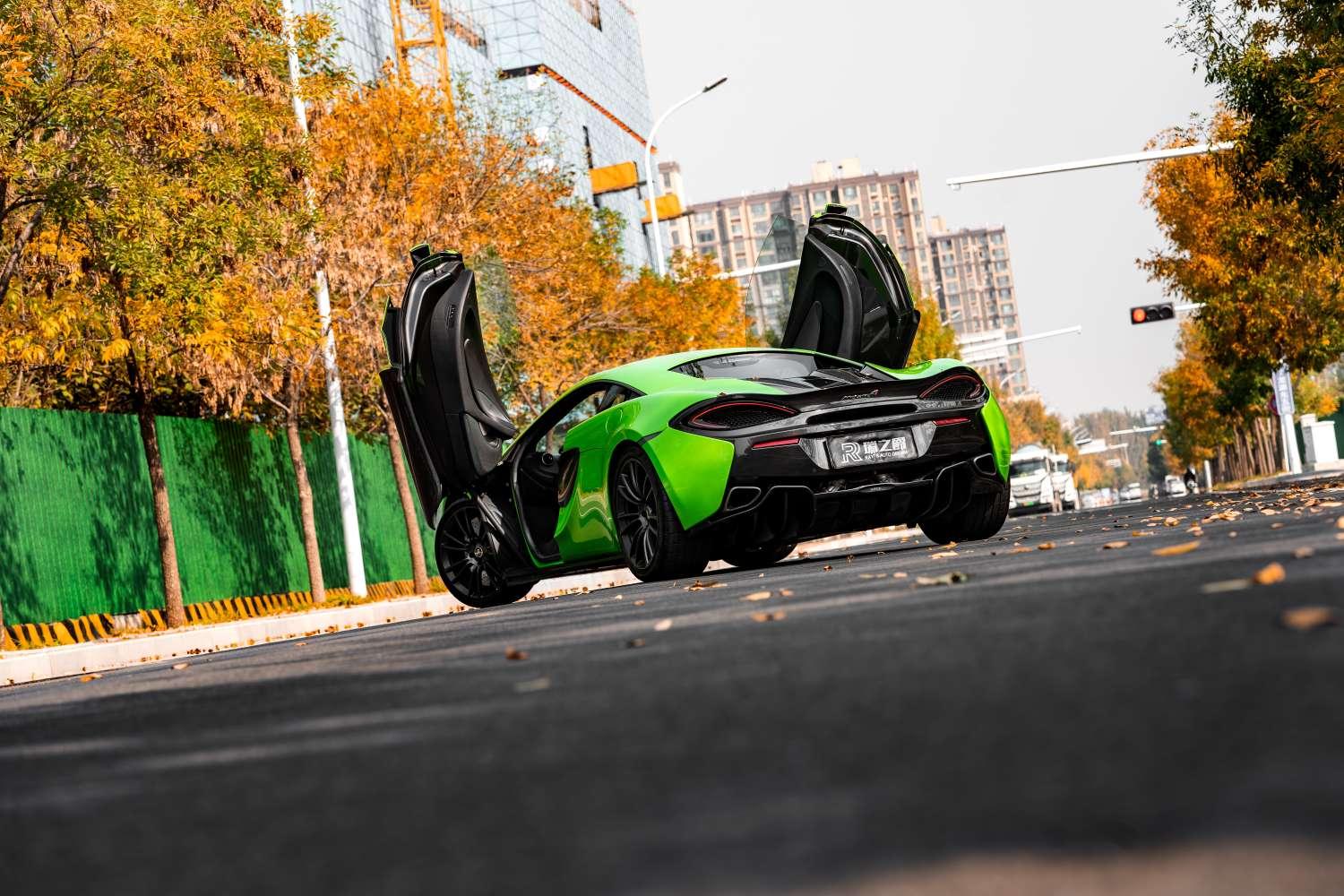 McLaren 570S 2016 thumb 7
