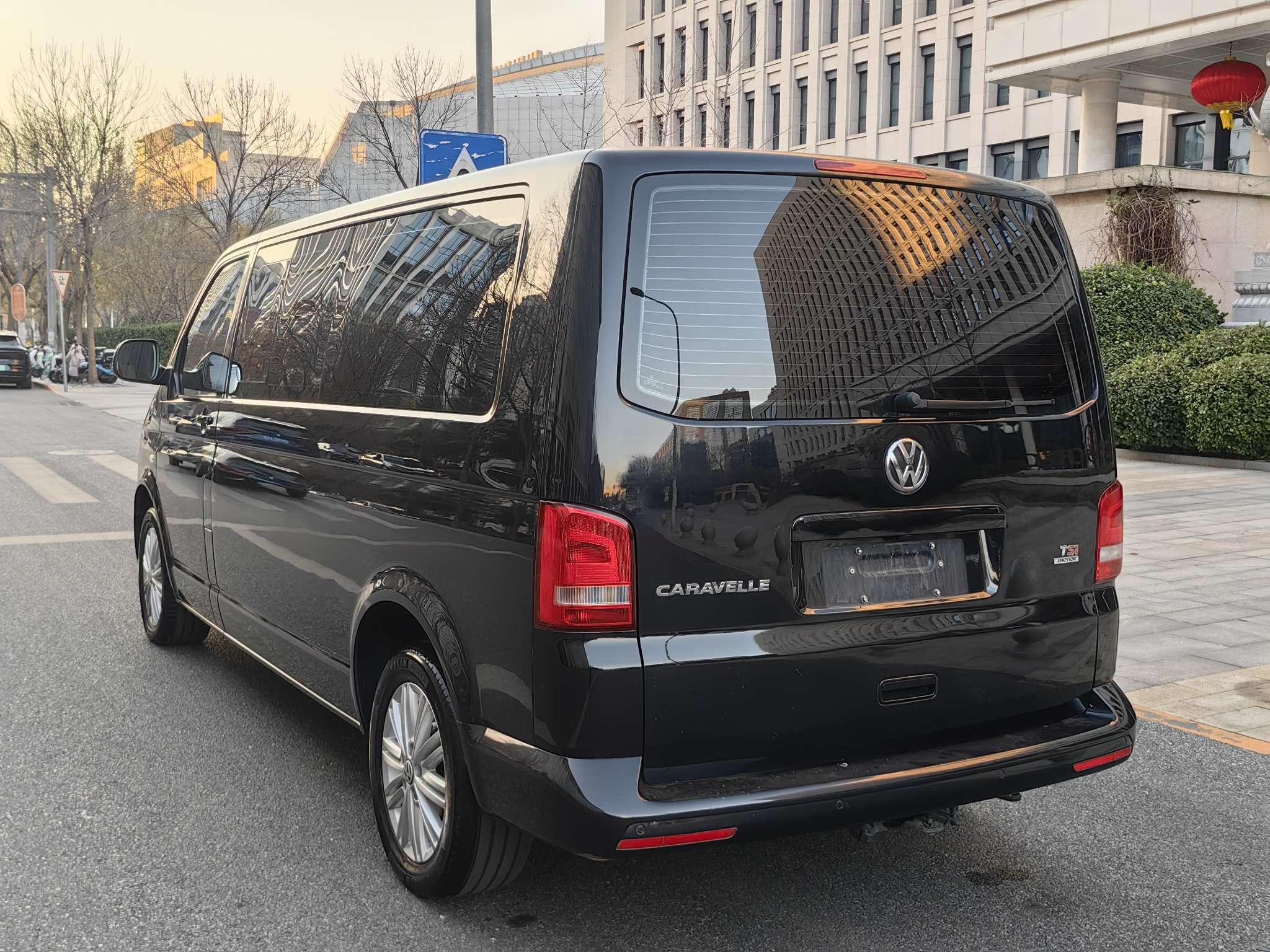 Volkswagen Caravelle 2016 thumb 3