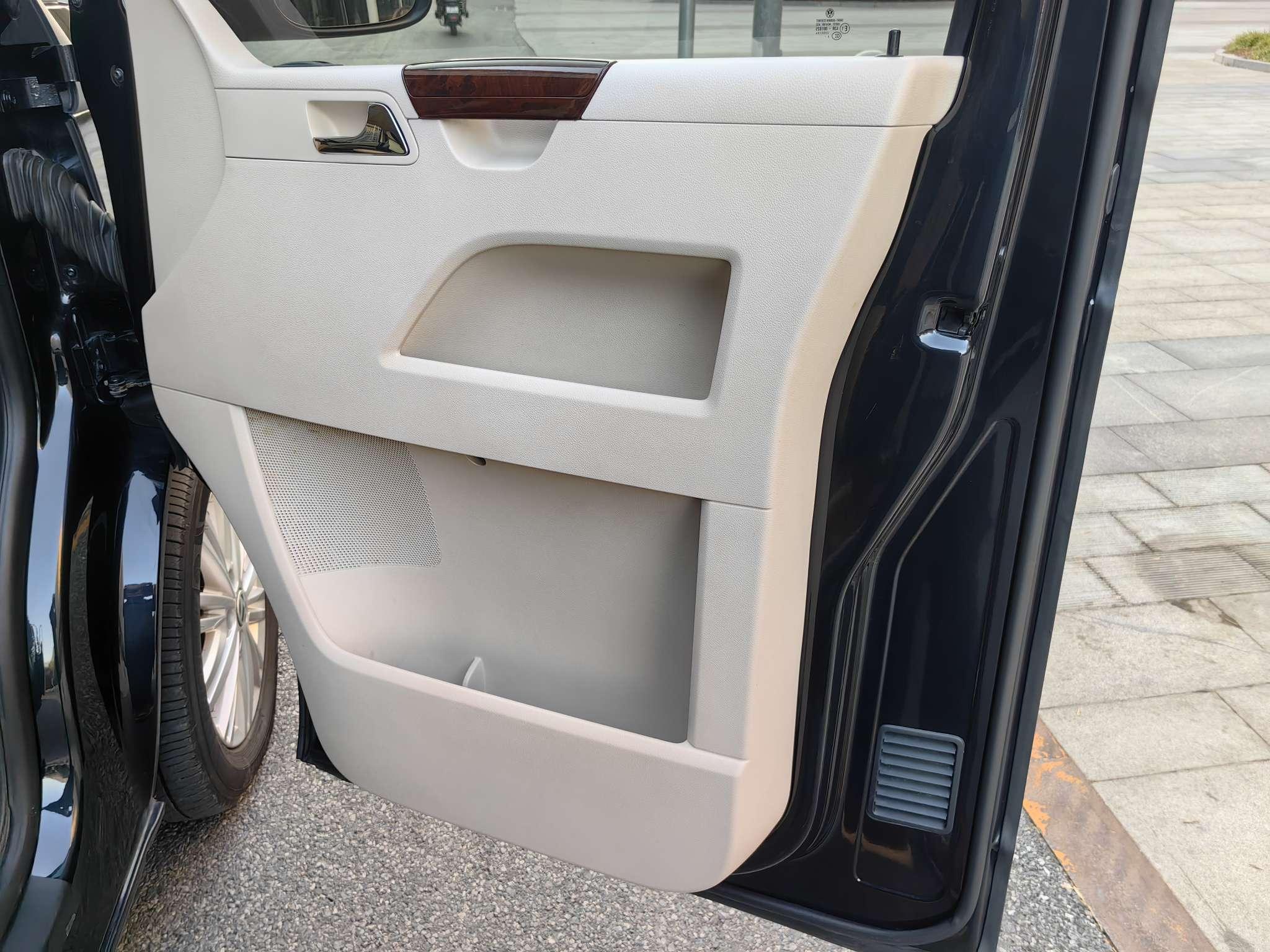 Volkswagen Caravelle 2016 thumb 9