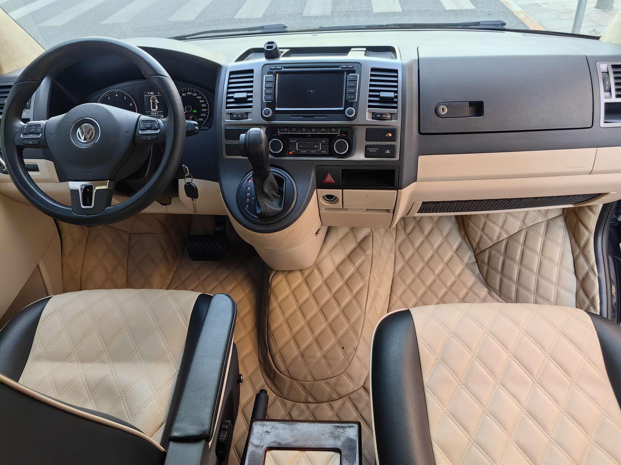 Volkswagen Caravelle 2016 thumb 12
