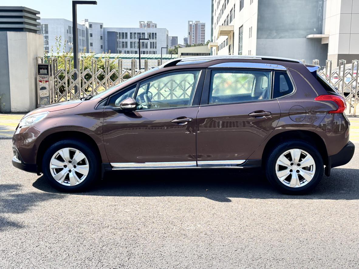 Peugeot 2008 2015 thumb 11