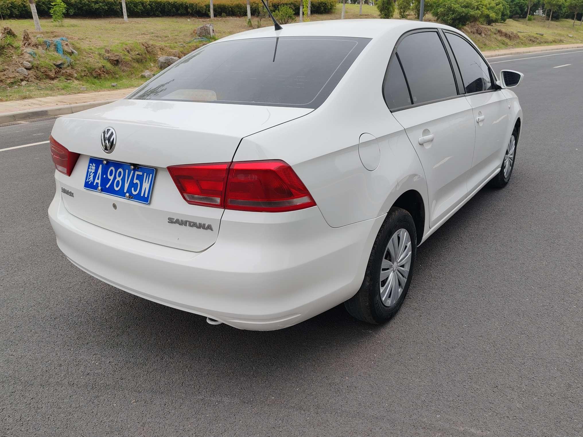 Volkswagen Santana 2016 thumb 4