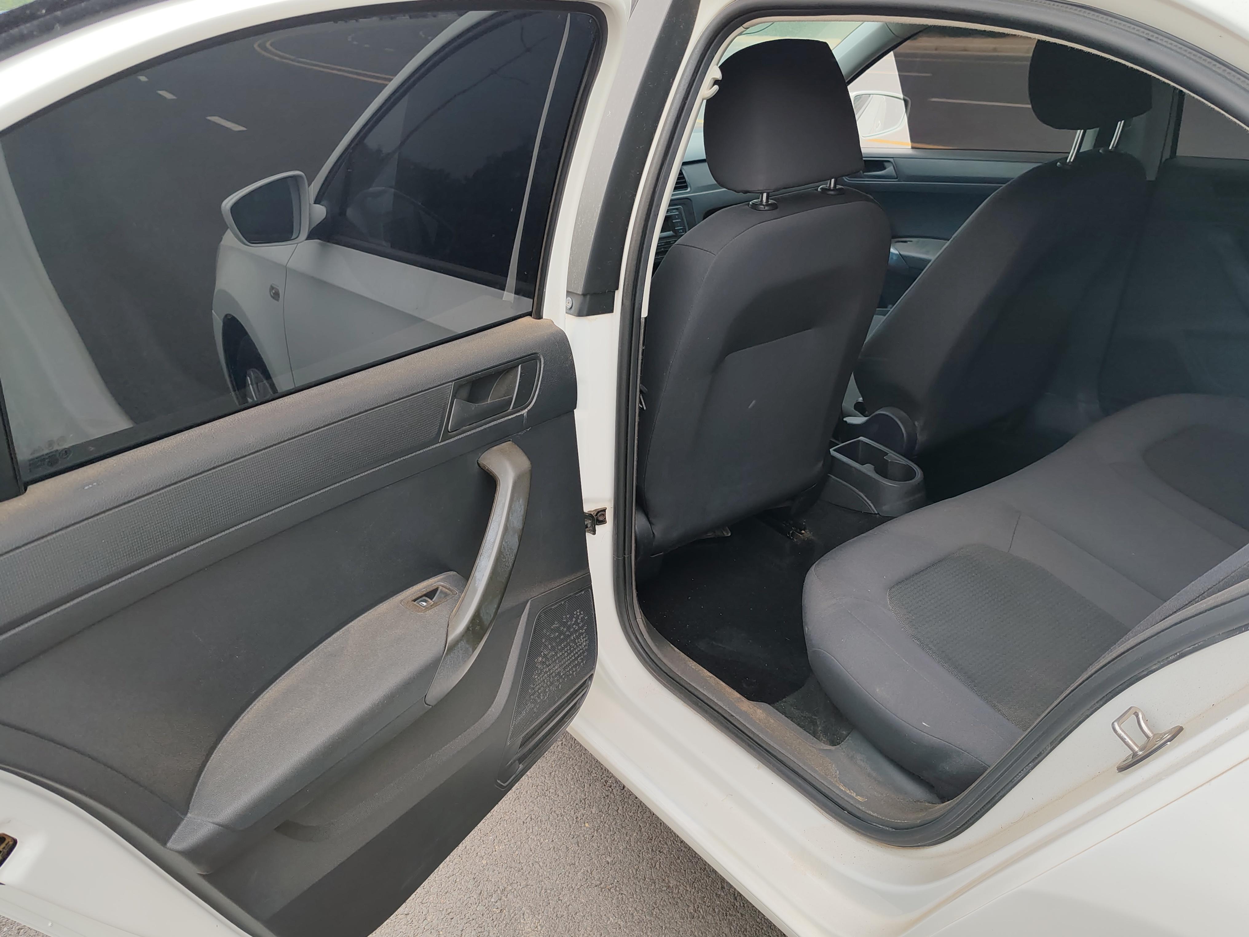 Volkswagen Santana 2016 thumb 6