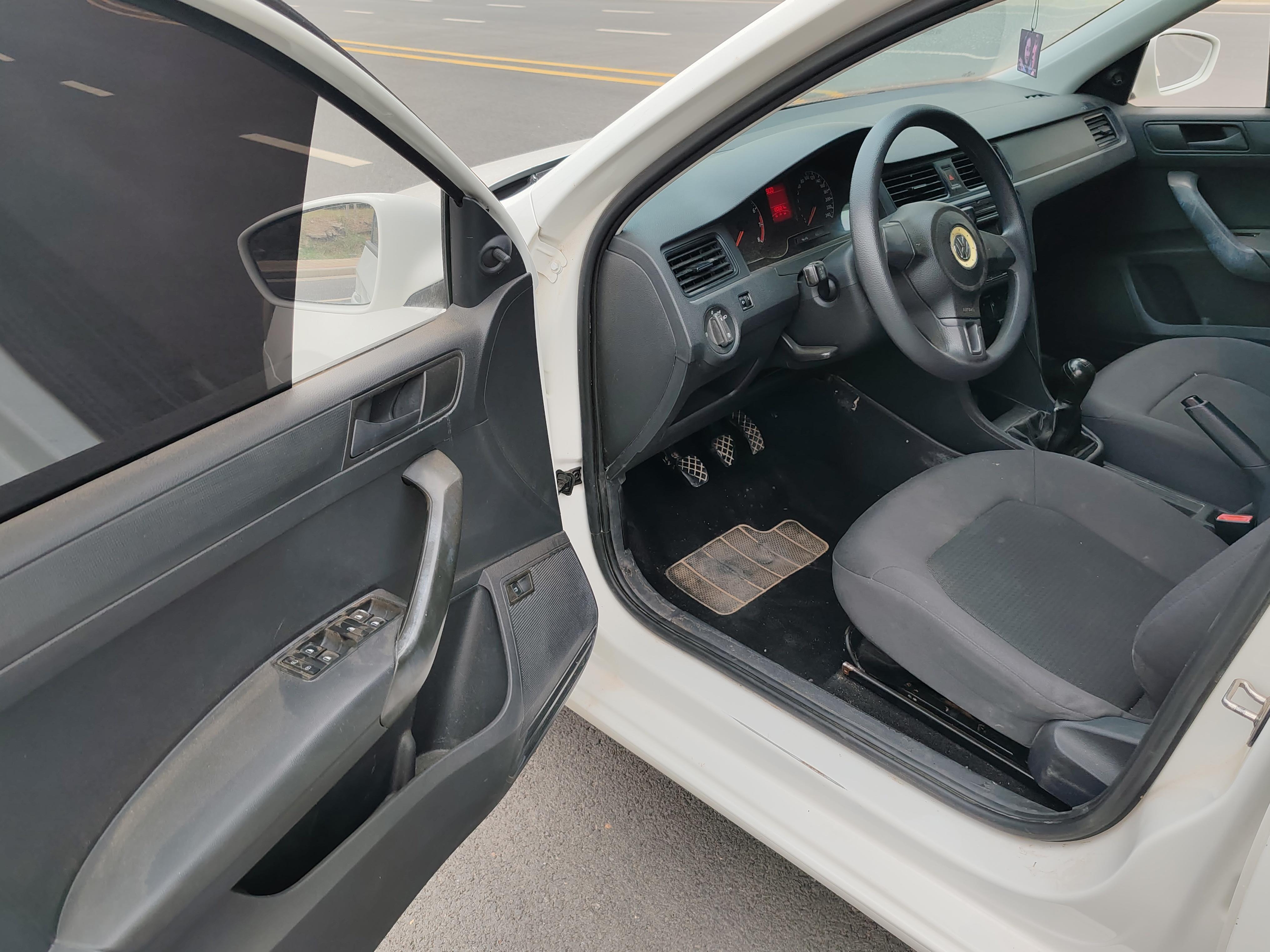 Volkswagen Santana 2016 thumb 7