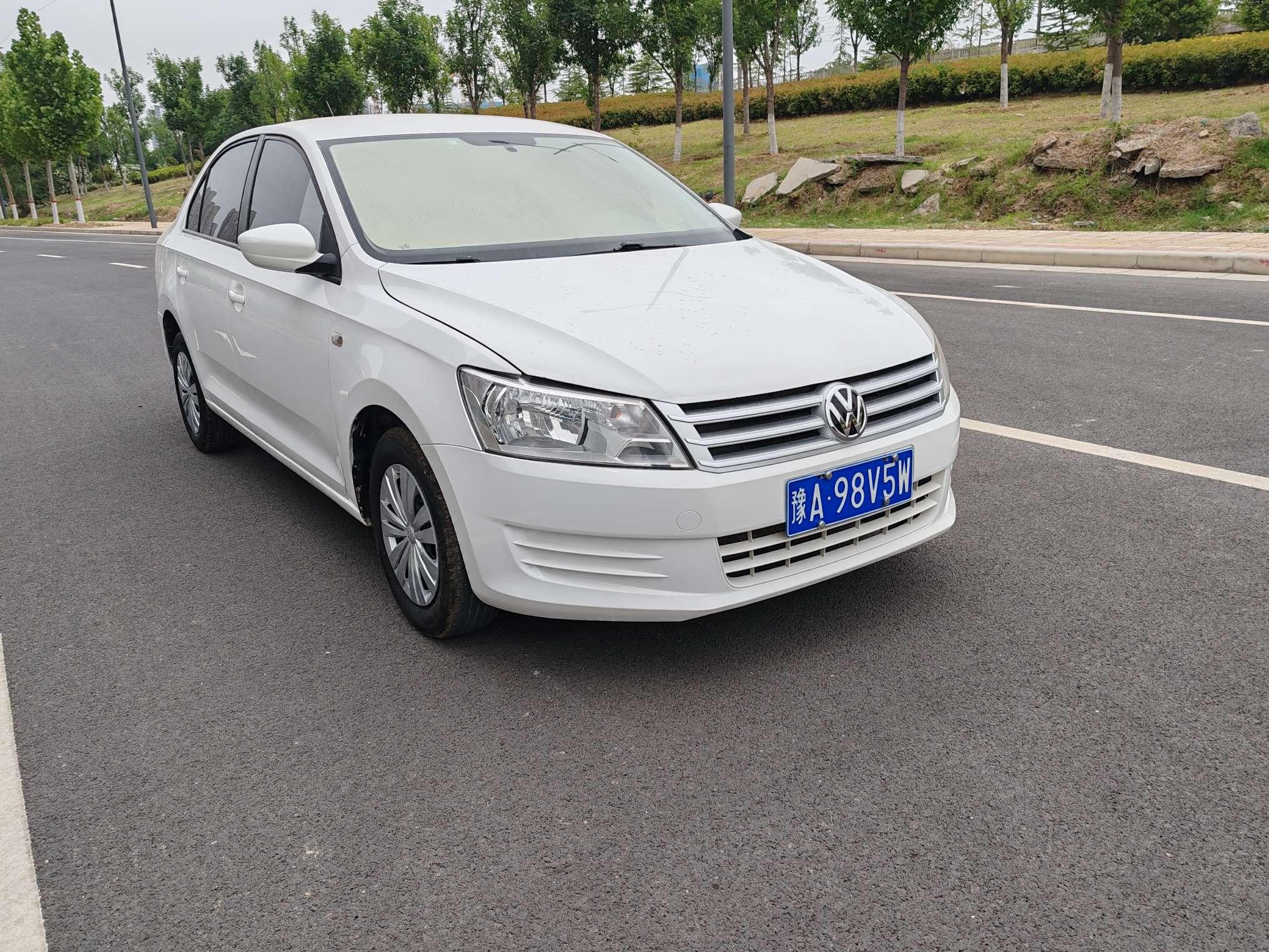 Volkswagen Santana 2016 thumb 10