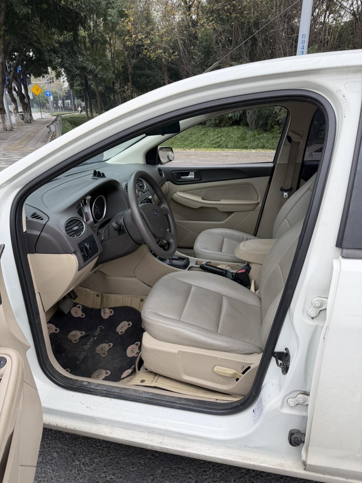 Ford Focus ST 2014 thumb 8