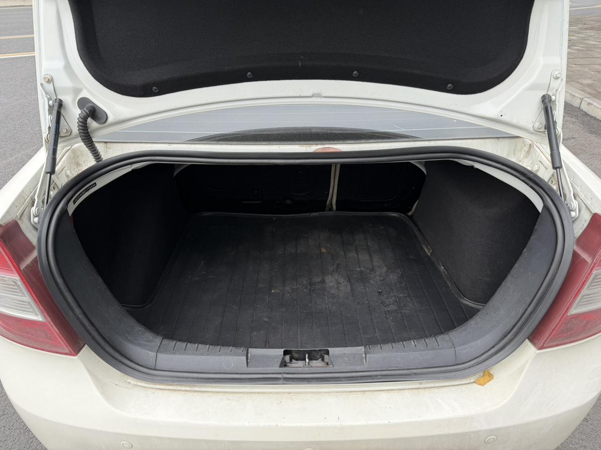 Ford Focus ST 2014 thumb 10