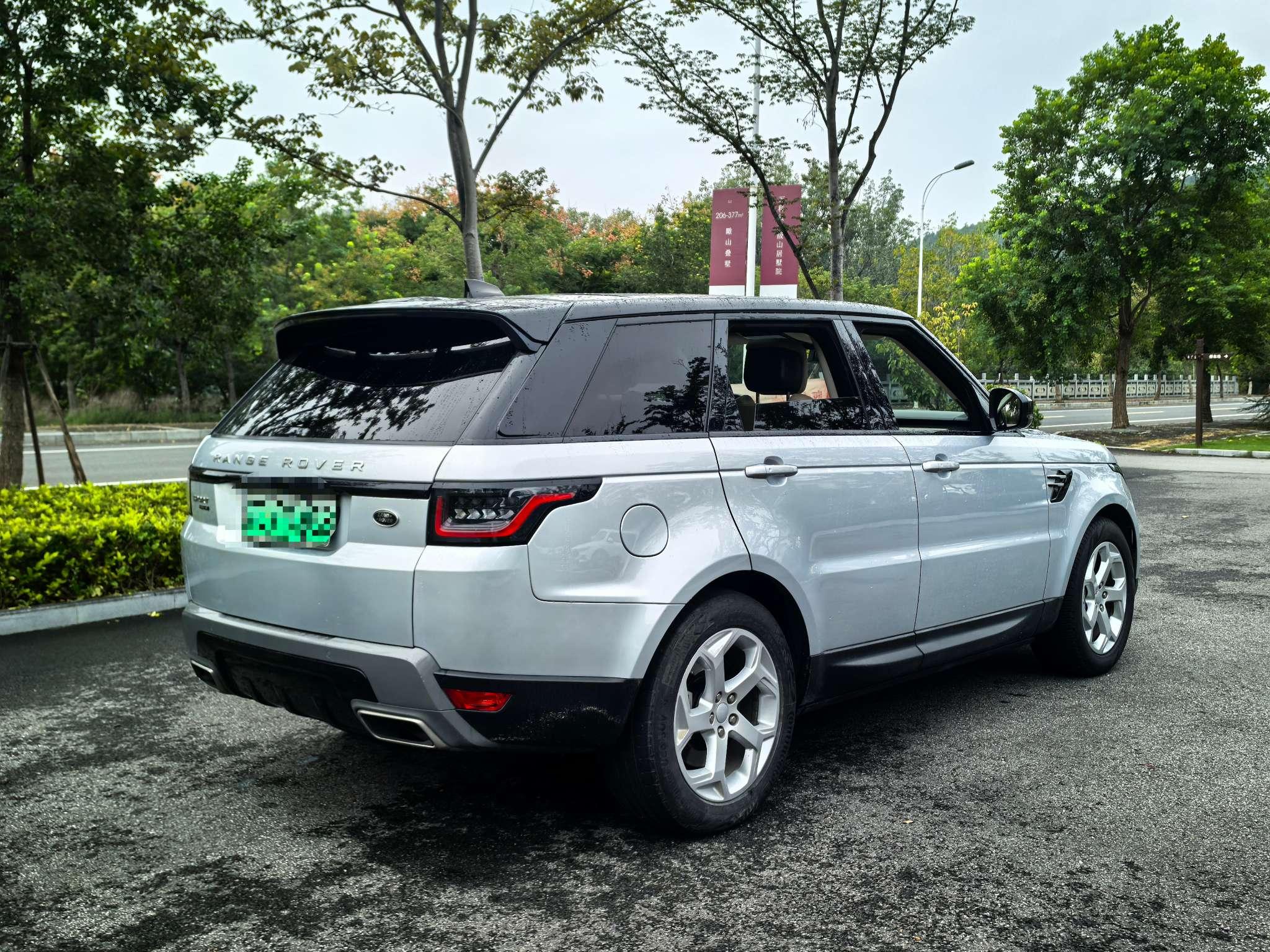 Land Rover Range Rover 2021 thumb 2