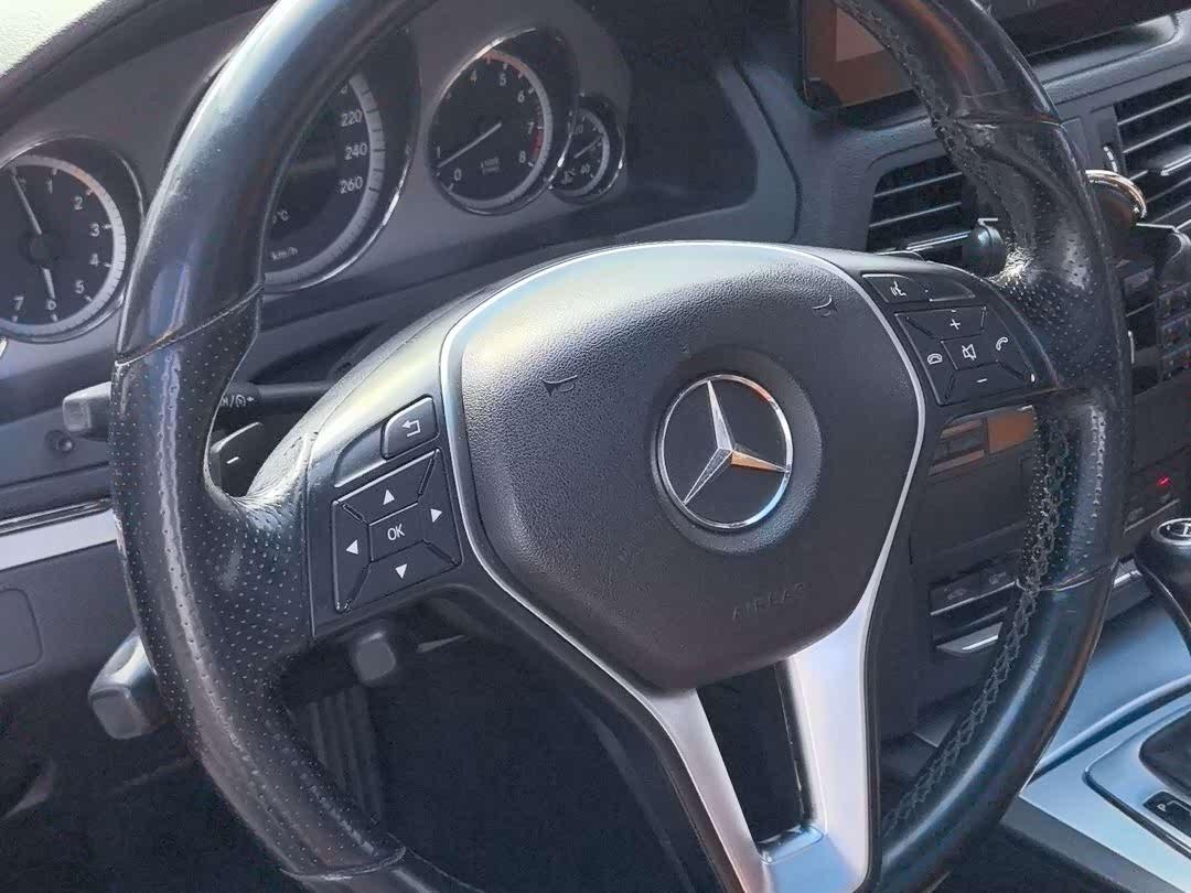 Mercedes-Benz E-Class 2013 thumb 9
