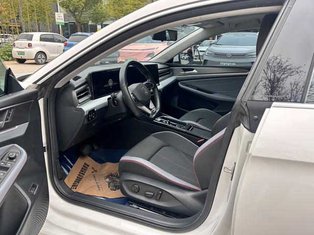 Volkswagen Lamando 2022 thumb 6