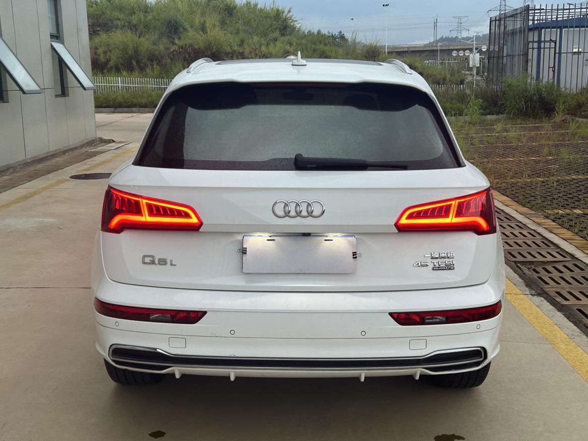 Audi Q5 2019 thumb 10