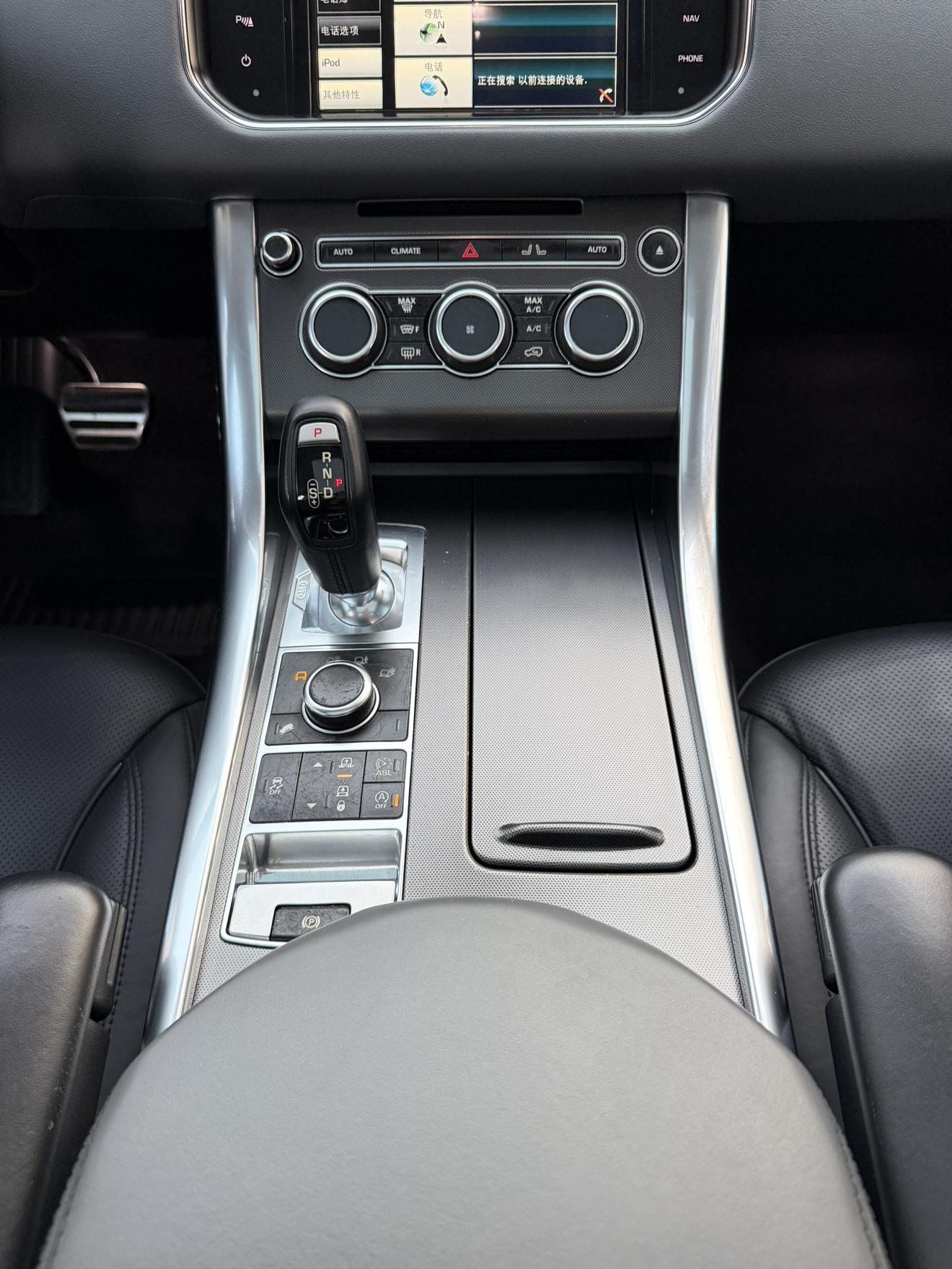 Land Rover Range Rover Sport 2015 thumb 10