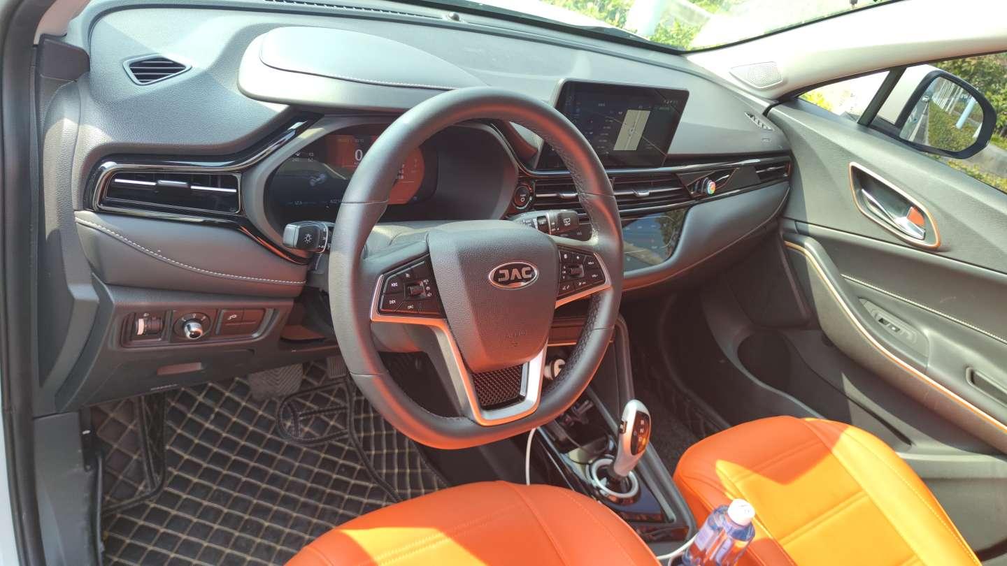 JAC iEVS4 2021 thumb 10