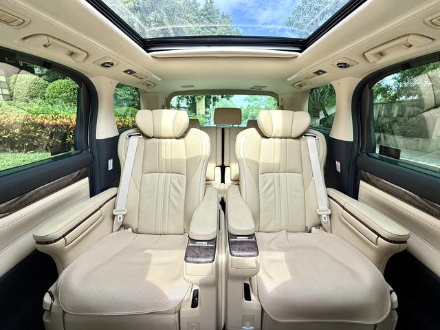 Toyota Vellfire 2021 thumb 4