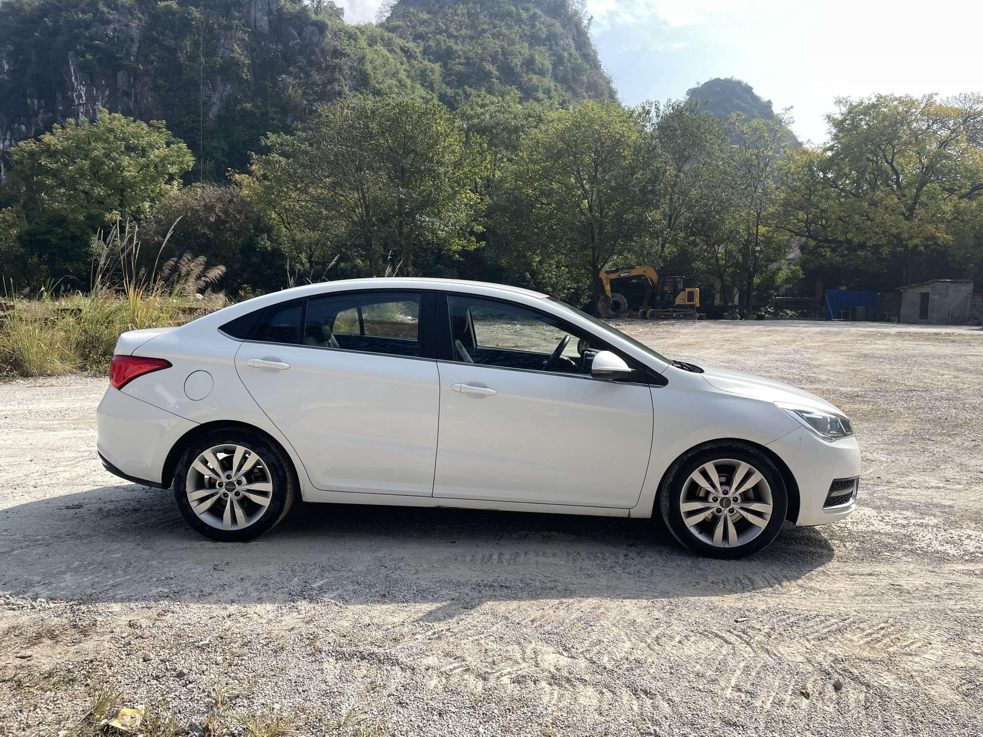 Chery Arrizo 5 2018 thumb 5