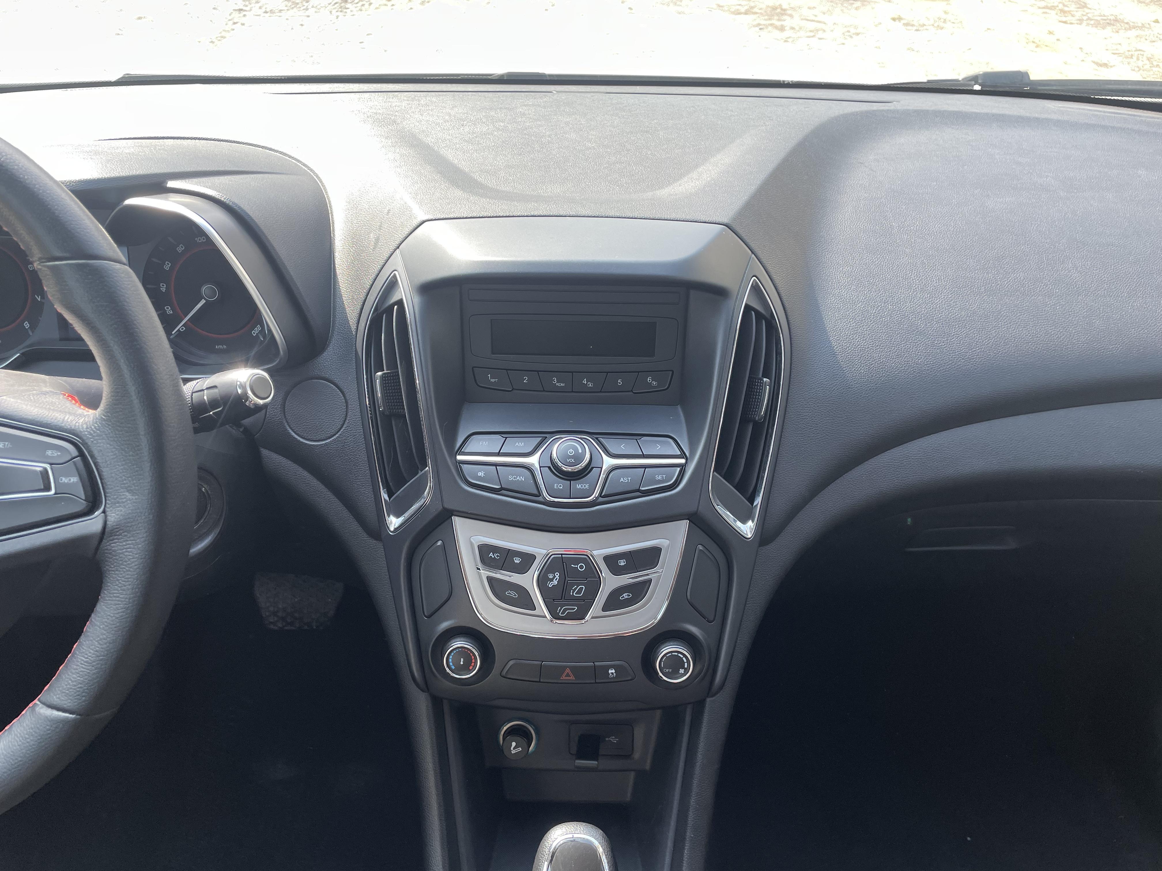 Chery Arrizo 5 2018 thumb 6