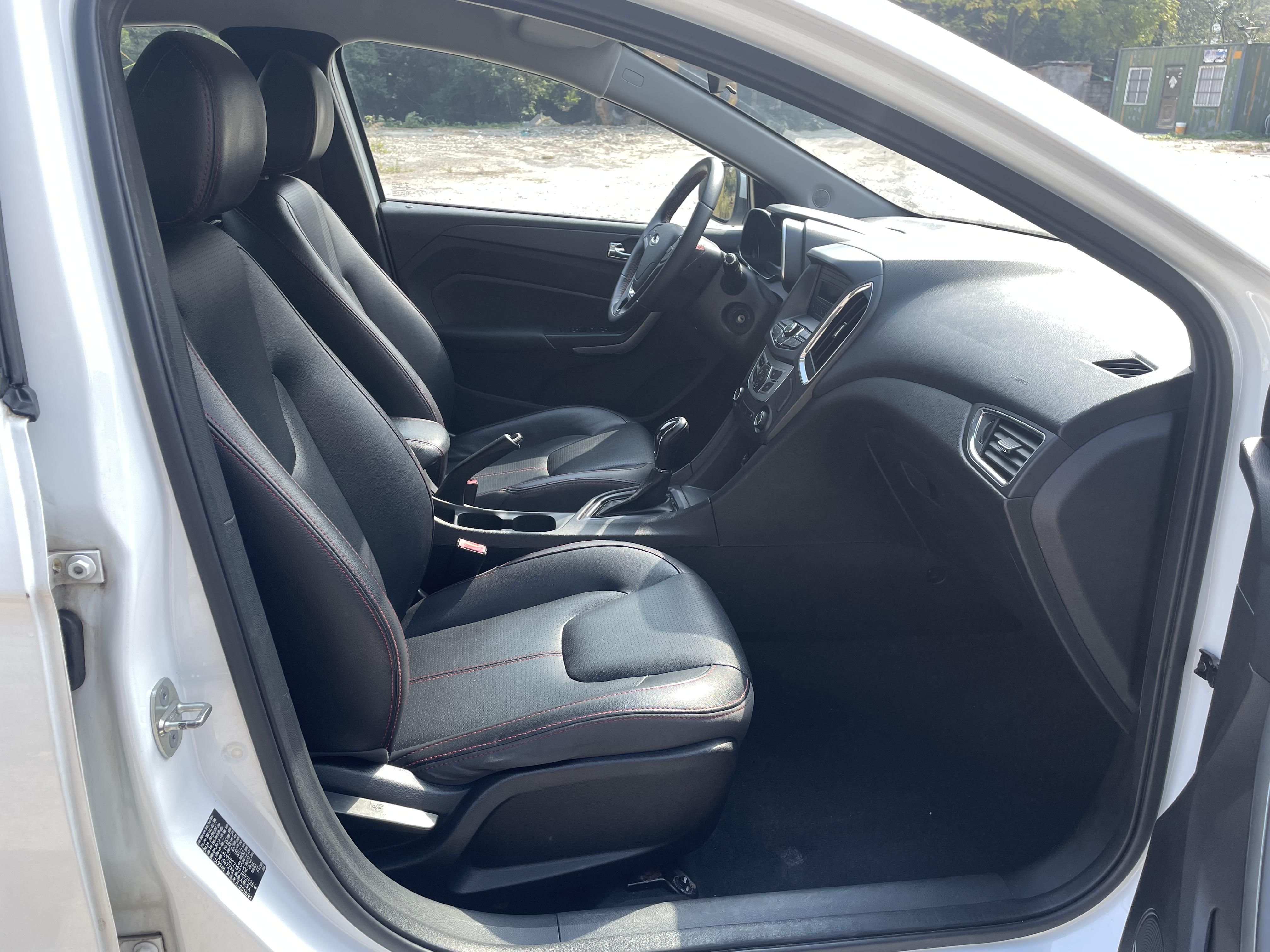 Chery Arrizo 5 2018 thumb 11