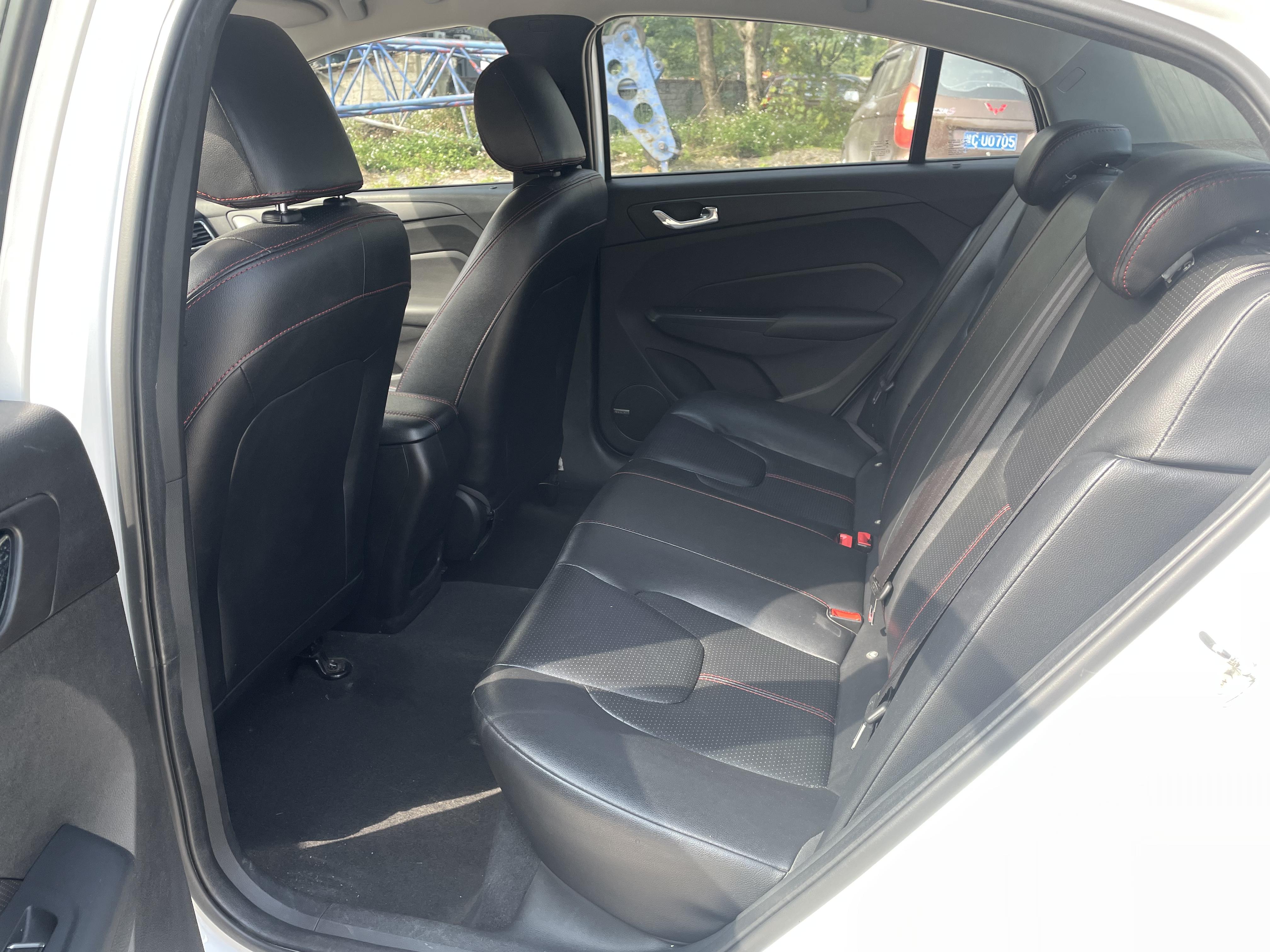 Chery Arrizo 5 2018 thumb 12