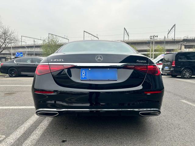Mercedes-Benz S-Class 2023 thumb 3