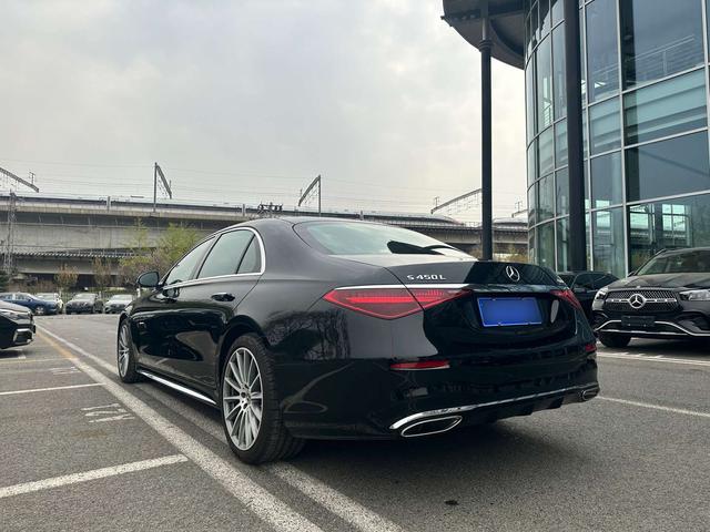 Mercedes-Benz S-Class 2023 thumb 4