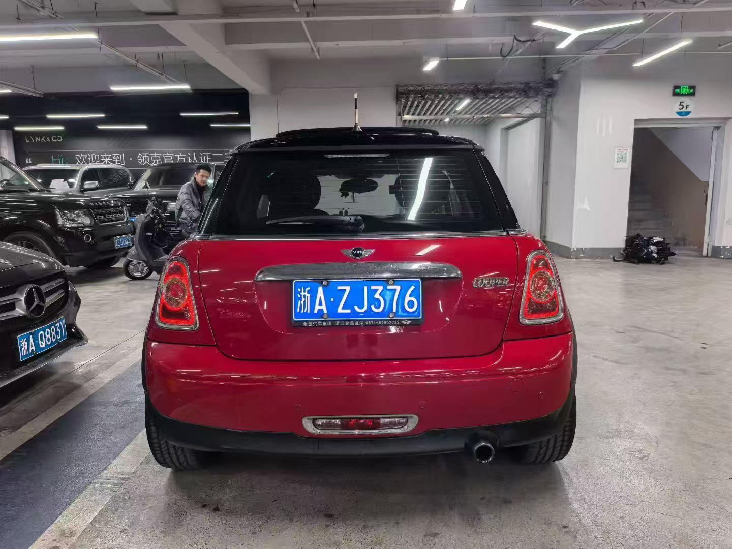 Mini Hatch 2014 thumb 2