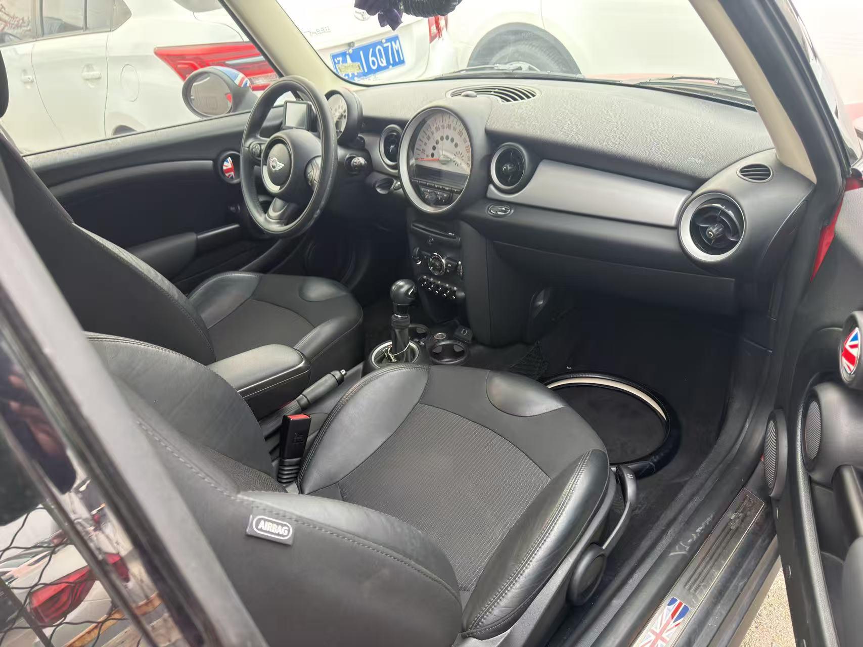 Mini Hatch 2014 thumb 4