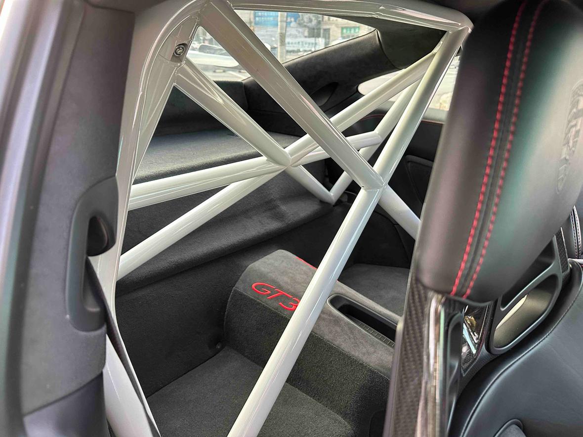 Porsche 911 2019 thumb 11